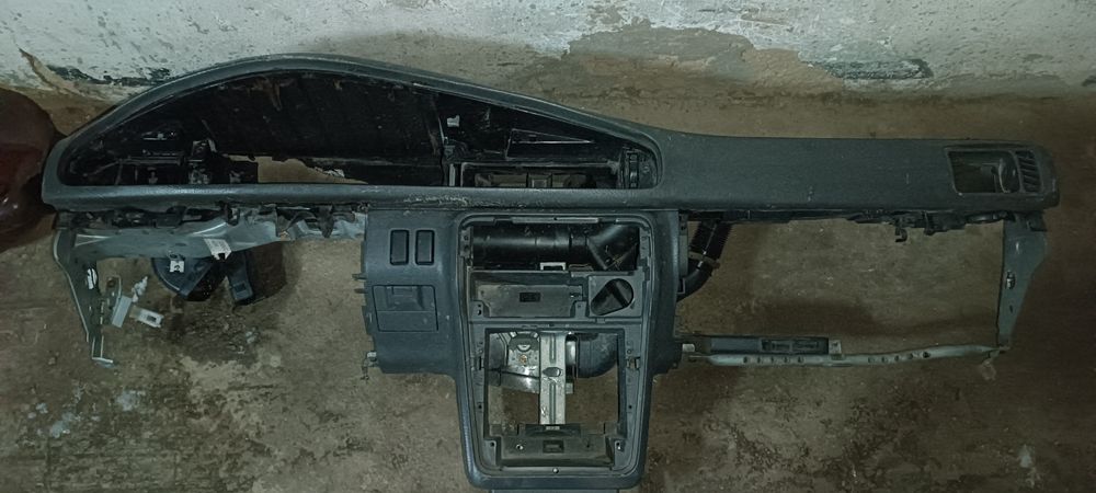 Продам запчасти мазда