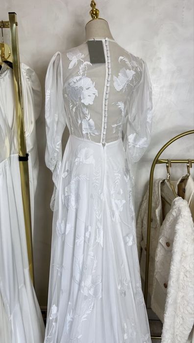 rochie de mireasa Asos