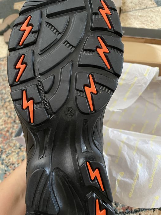 Спецботинки летние и зимние