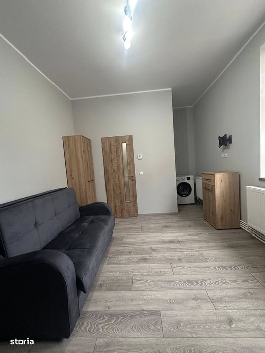 De inchiriat garsoniera, renovată,mobilata și utilata, etaj 2, 1000lei