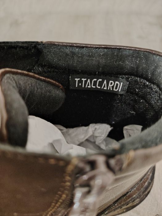 Продам ботинки для мальчика. (38 размер)