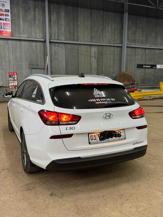 Hyundai i30 Premium UZ 1.5 продаестся 2022 года