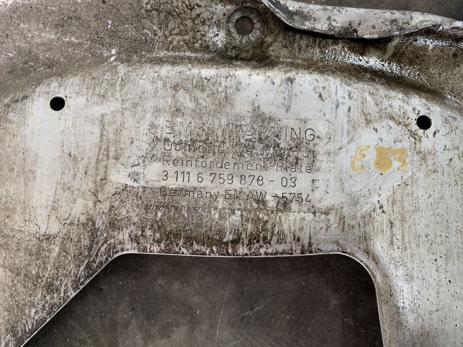 Scut motor BMW e60 e61 e63 e64 metalic