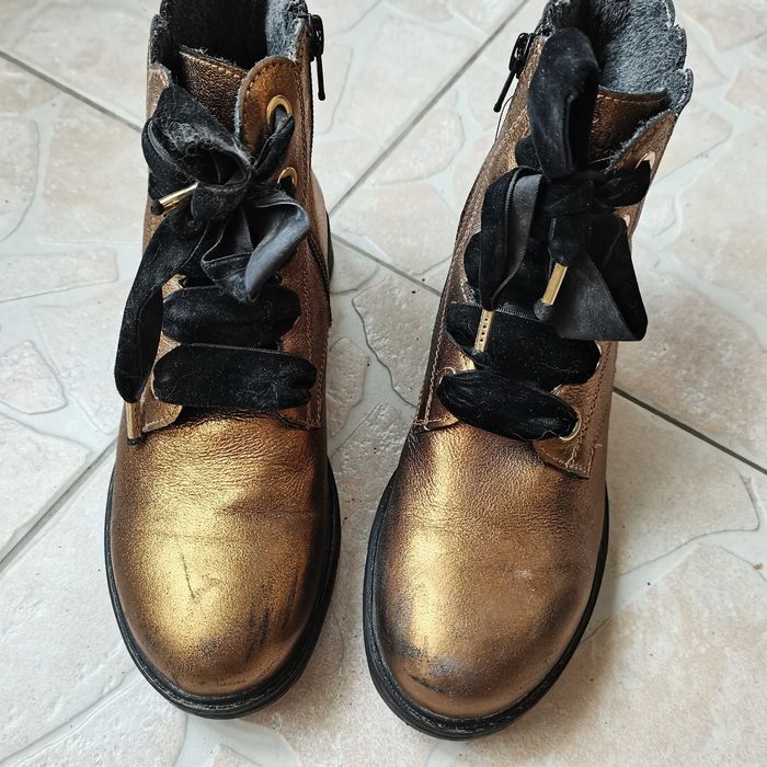 Детски апрески/ботуши 35 и 36 номер