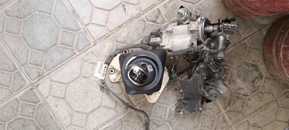 Lada Vesta Robot karobka Sotiladi Srochno