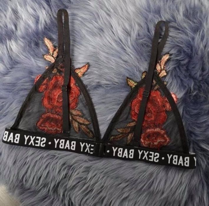 Ново бюстие с бродерия и ластик с надпис SEXY BABY размери S M L XL