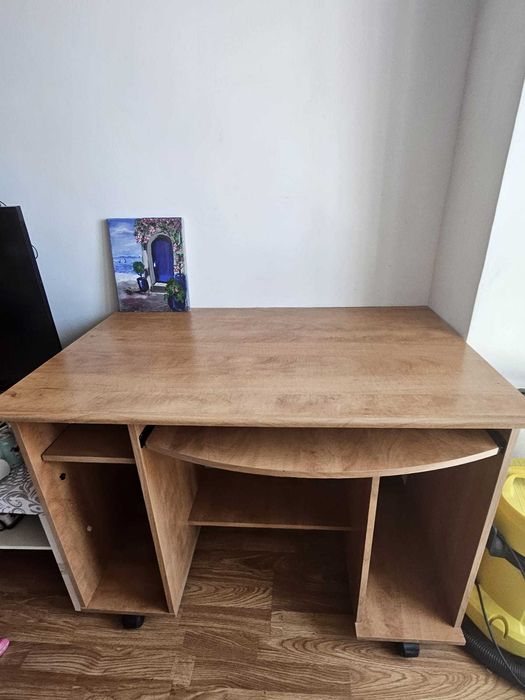 Vand birou PAL, culoarea lemnului, cu suport tastatura extensibila