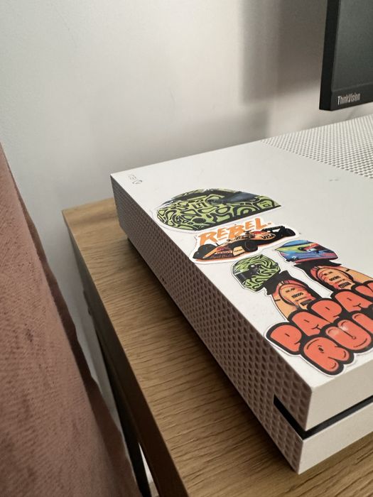 Xbox one s 1 tb