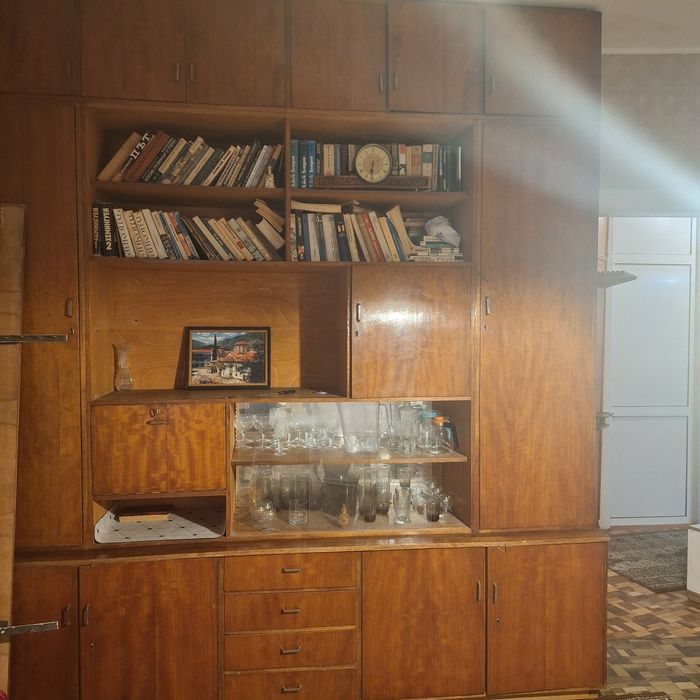 Холова секция, дърво