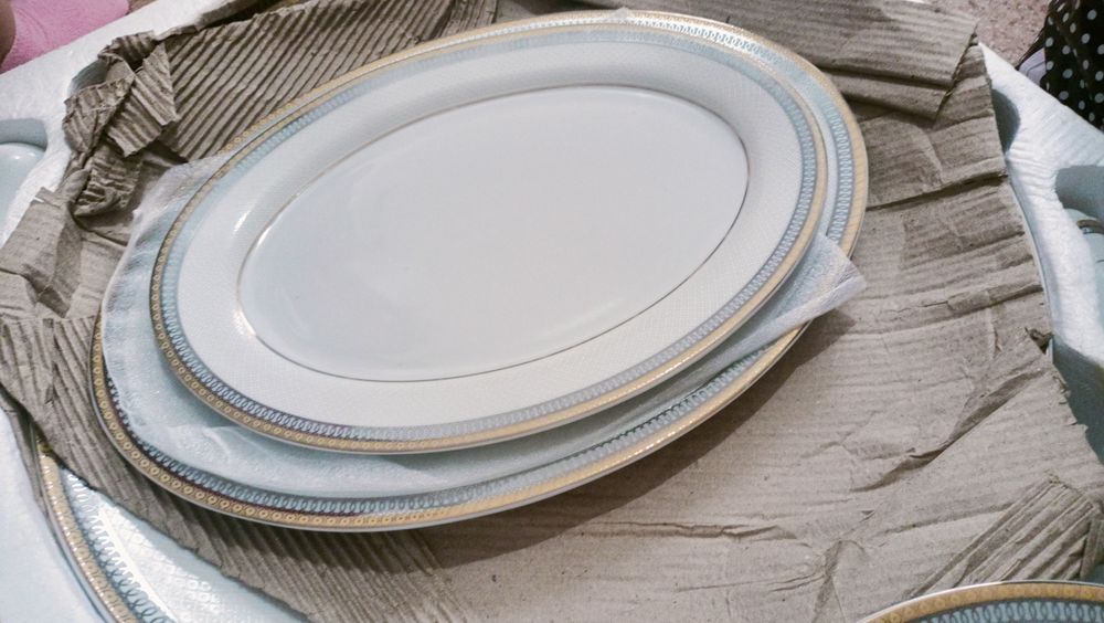 Срочно продам новый сервиз