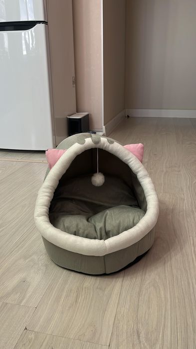 Лежанка для кошки