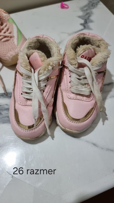 Oyoq kiyimchala b/u. Holati zur