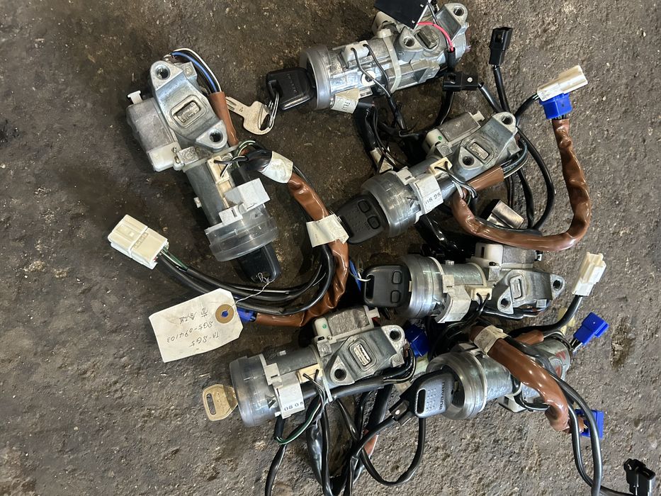 Замок зажигания Субару