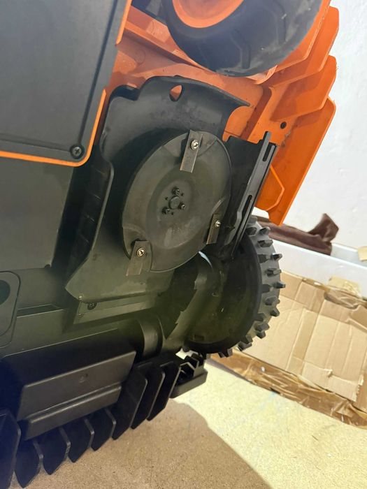 Robot de tuns gazon WORX Landroid Vision WR206E.1