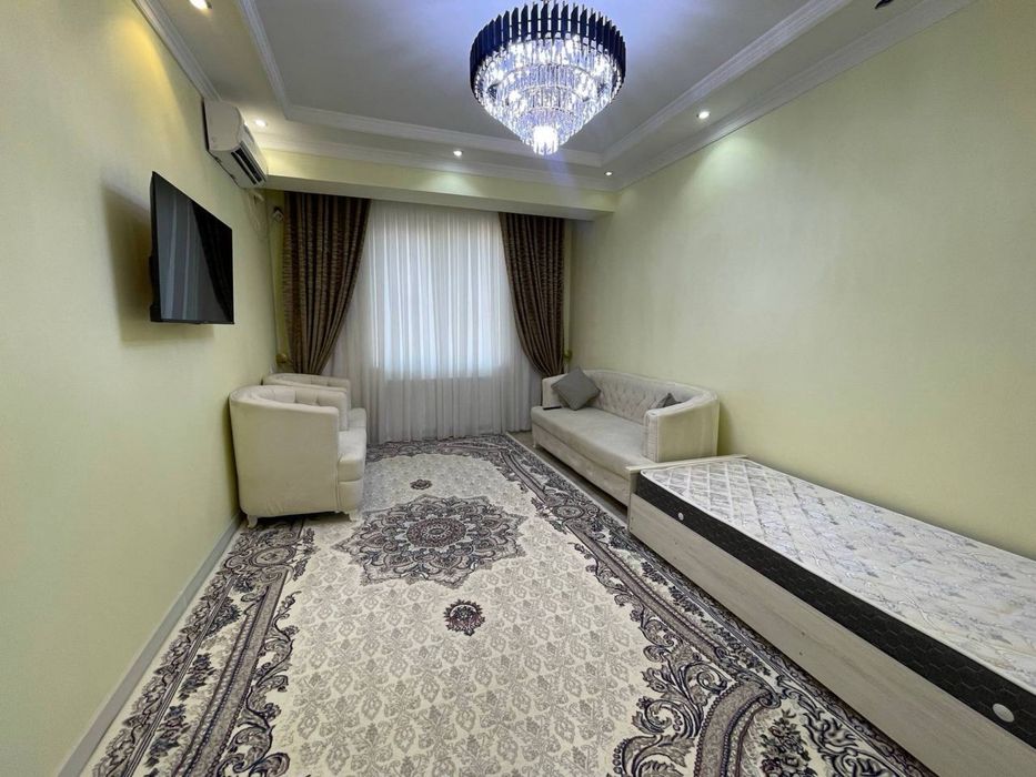 Продается 2 ком квартира в Шайхонтохурский районе