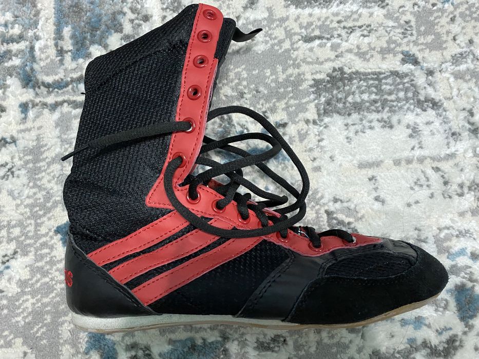 Продам Боксерки Adidas