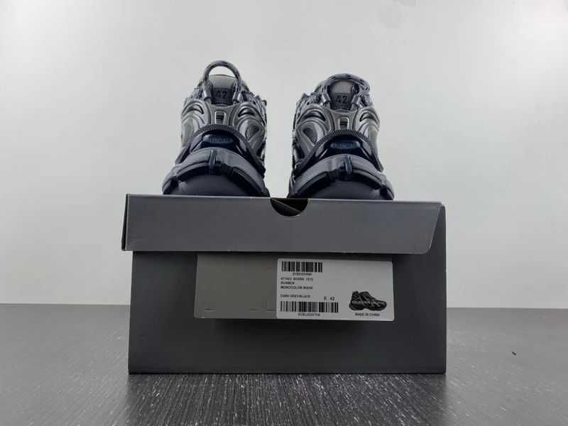 Balenciaga Track 7.0 - Black/Dark Grey