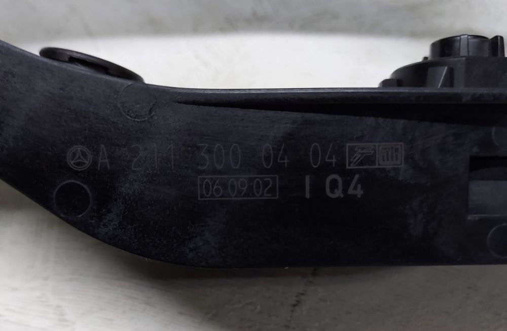 Ел педал газ,мерцедес w211 2.2сди 150кс 2004г