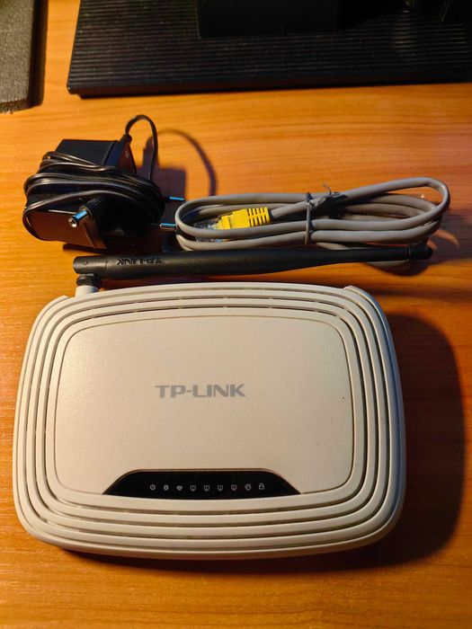 Huawei OptiXstar K562e-10+подарък още един рутер toplink