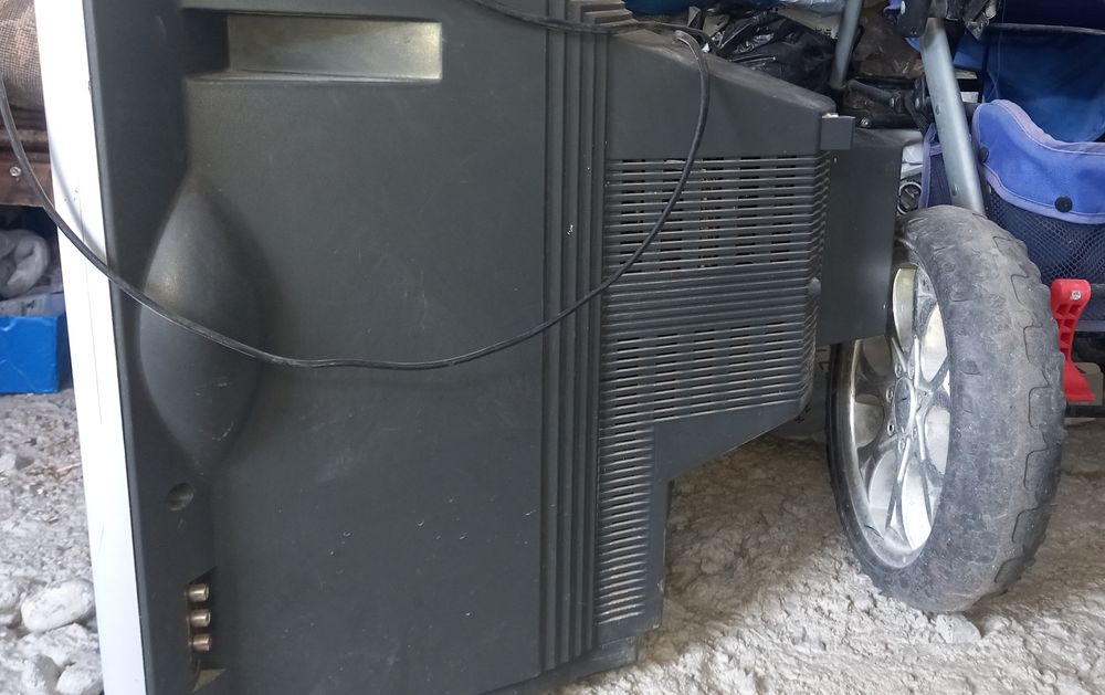 Продам срочно телевизор LG!!!