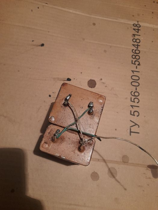 Кондесатор ссср.  ,Зеркало,акб,подушка двс ауди100