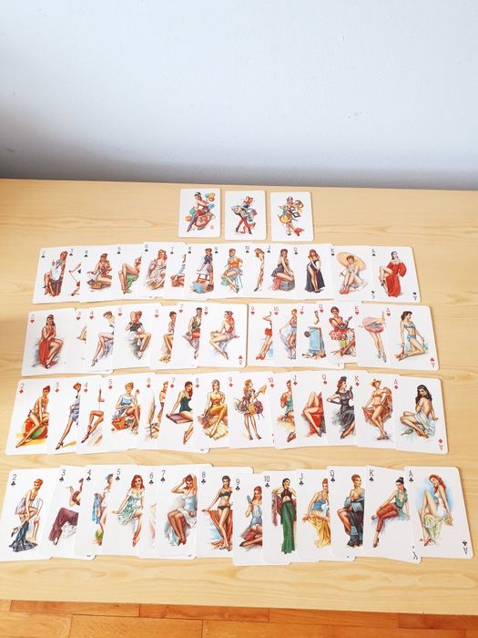 карти за игра и колекция