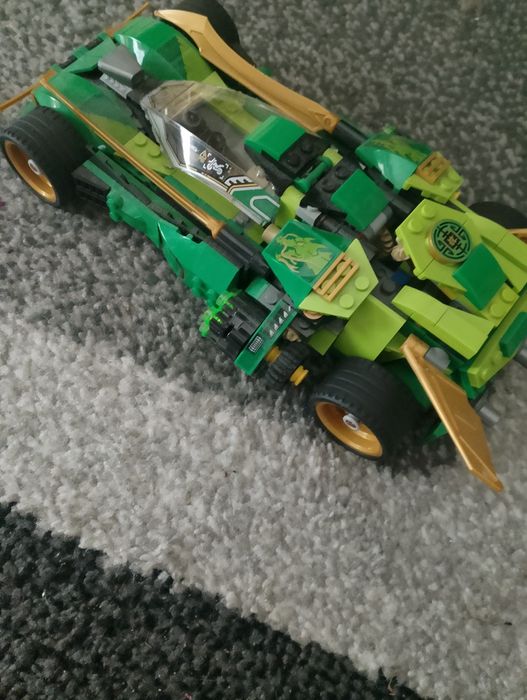 Vând schimb lego Ninjago
