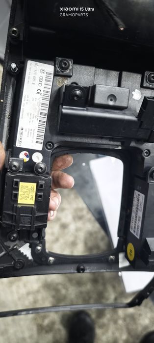 MMI Конзола / Централен панел Audi A8