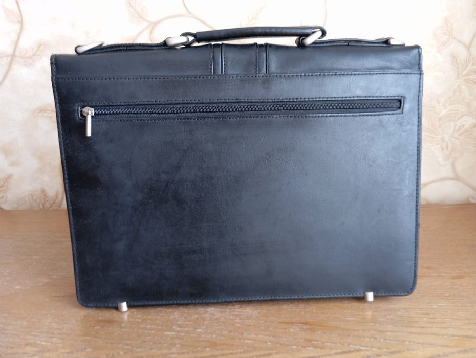 Портфель кожаный новый