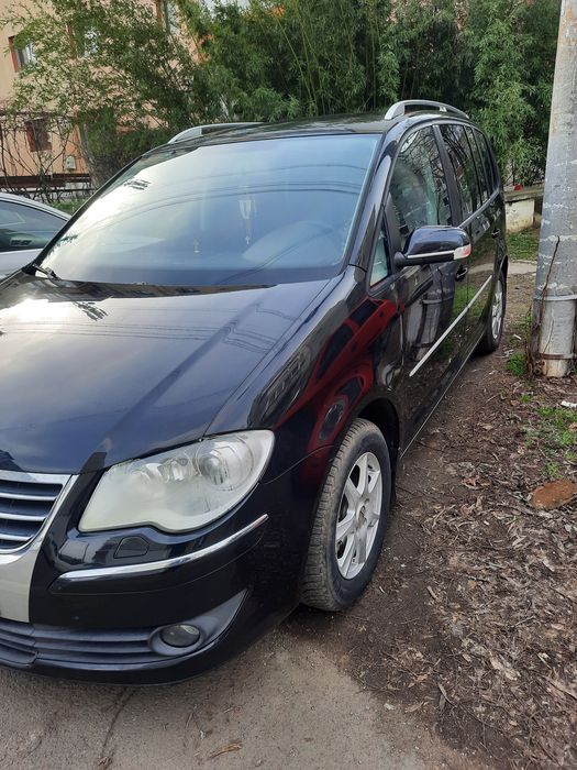 Vând wolswagen turan 19tdi
