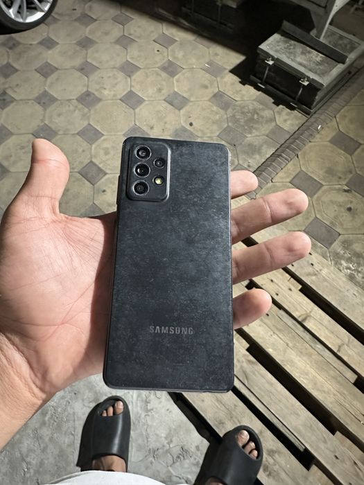 Продам Samsung A52 8/256