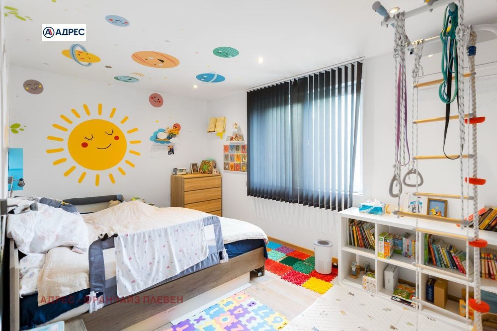 2-стаен в Плевен-Широк център площ 80 цена 180000