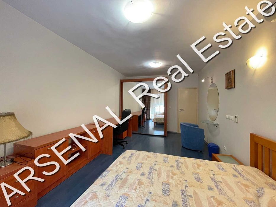 Къща под наем, Симеоново