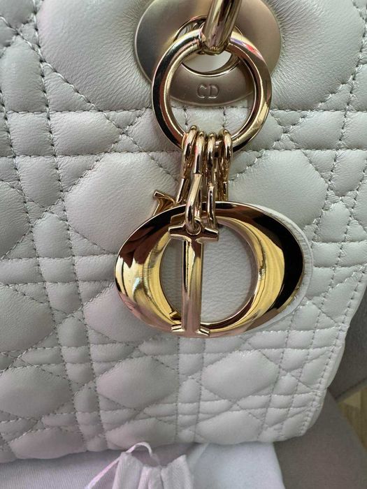 Dior-Чисто нова автентична дамска кожена чанта