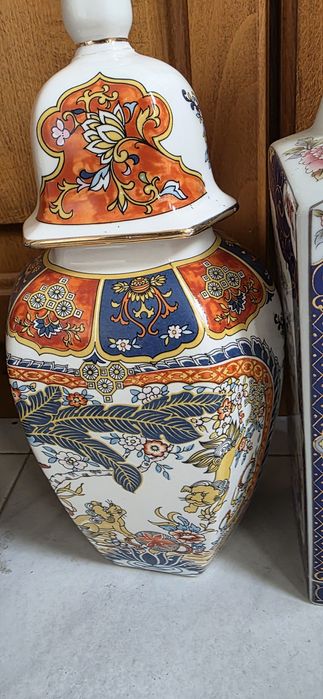 Старинни вази,японски сервиз,