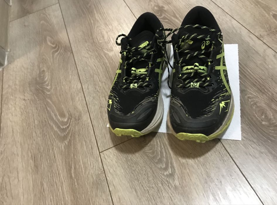 Adidasi alergare Asics (noi 40)