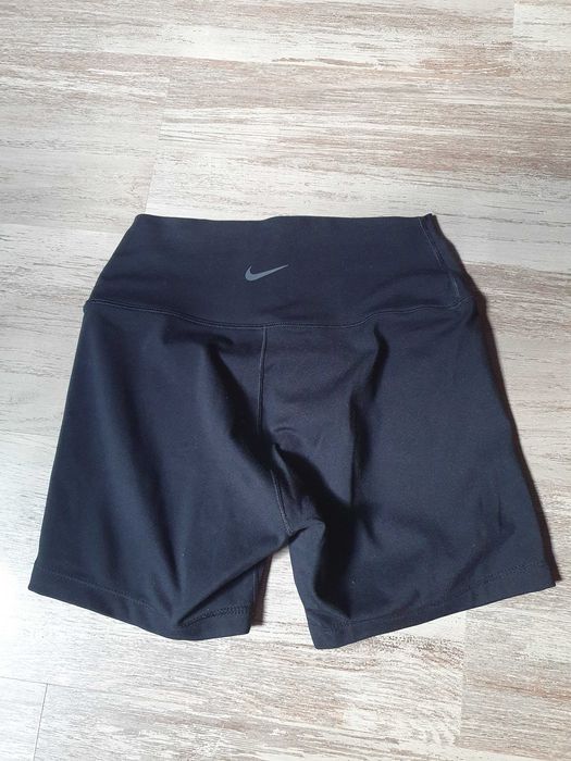 РАЗПРОДАЖБА Къси панталони Nike