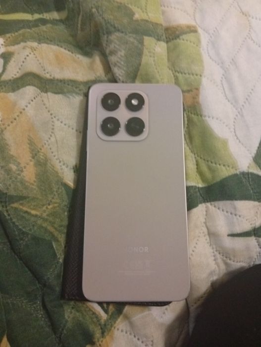 Honor smart 400 чисто нов