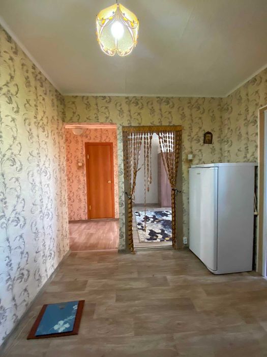 Продам 2 к квартиру в центре без ремонта