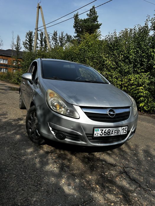 Опель корса д продам