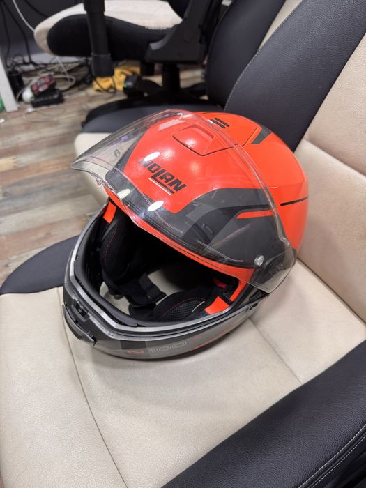 Casta moto putin purtata