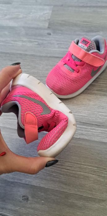 Оригинални маратонки nike за момиче