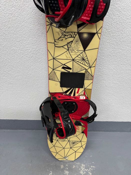 placa snowboard head tribute rocka L152cm