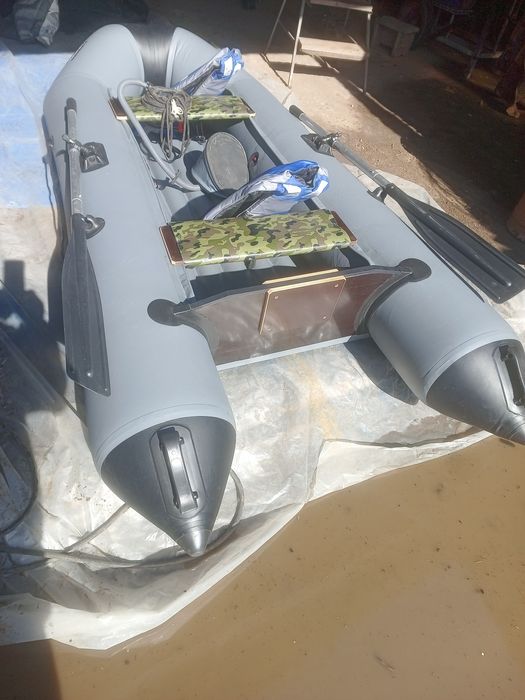 Лодка надувная..