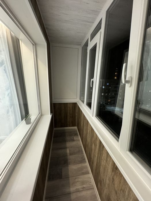 Lux центр города Кривенко 81