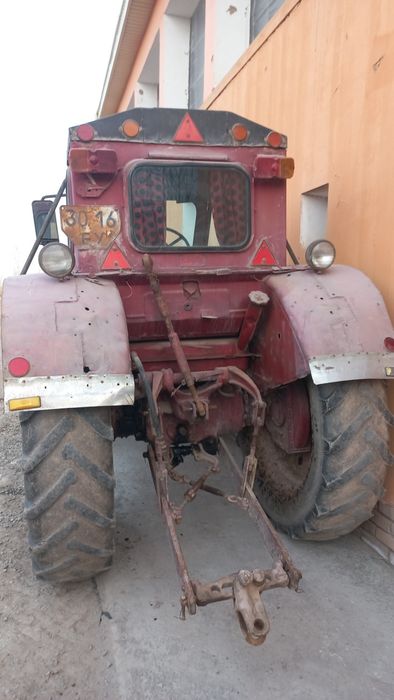 Трактор Т-40 сотилади