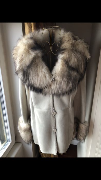 Кожух с яка от лисица.Размер 44
