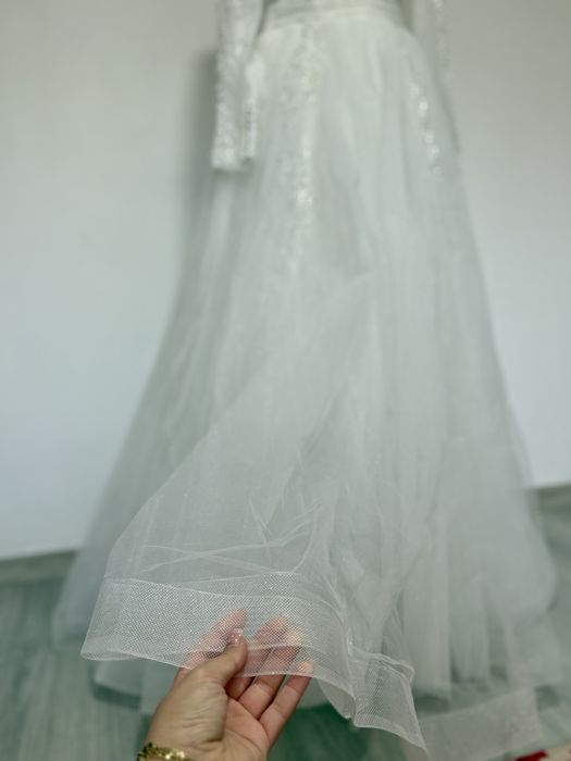 Rochie de mireasa in A