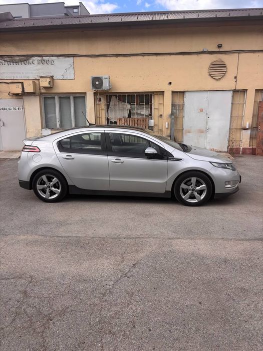 Chevrolet VOLT  плахин хибрид