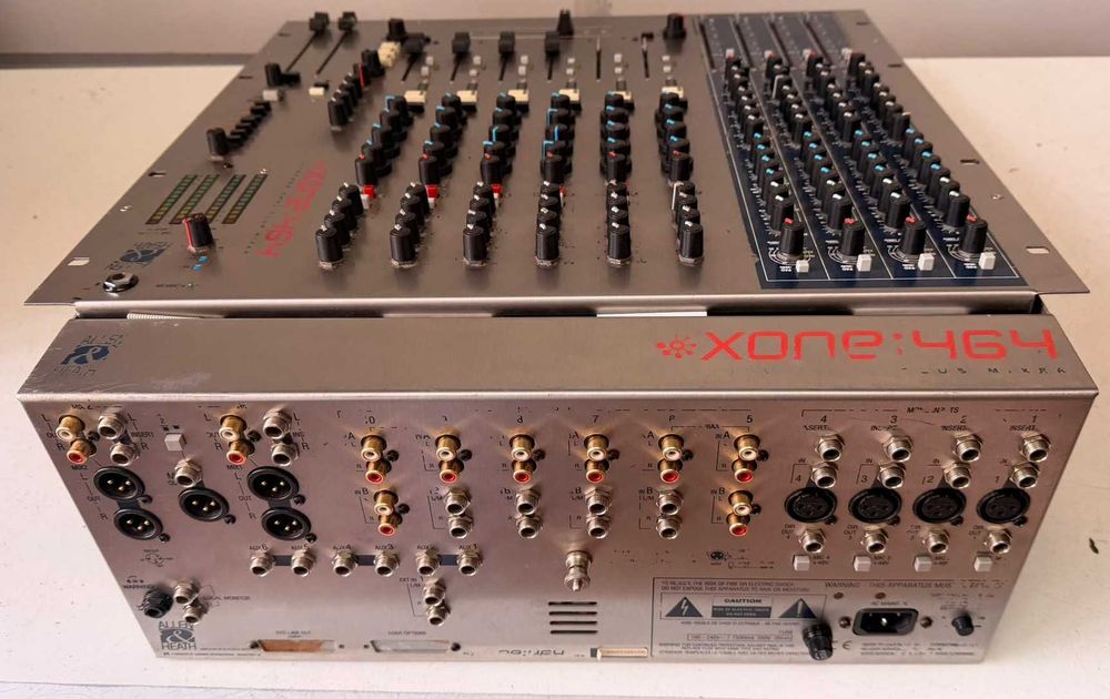 Mixer Allen & Heath Xone:464 – Analog Club Mixer Filtre VCF 10 Canale
